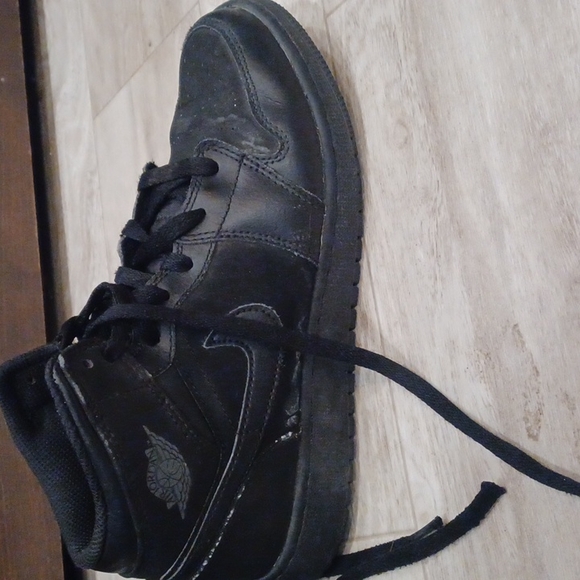 Air Jordens all black size 6 - Picture 6 of 7